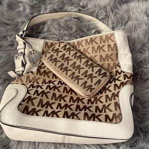 Micheal Kors set